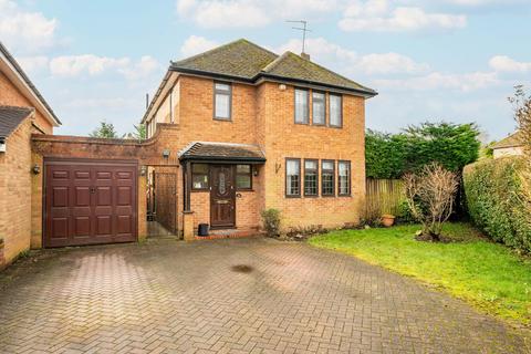 3 bedroom detached house for sale, Tippendell Lane, St. Albans AL2