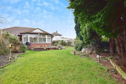 2 bedroom bungalow for sale, Burns Avenue, Greater Manchester SK8