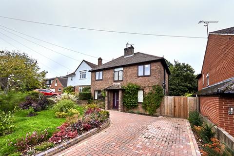 3 bedroom detached house to rent, Charmouth Road, Herts AL1