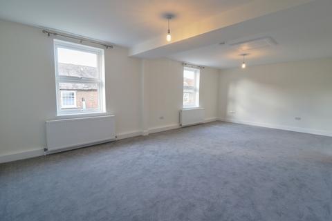 2 bedroom apartment to rent, New Road, Princes Risborough HP27