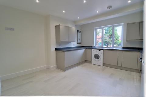 2 bedroom apartment to rent, New Road, Princes Risborough HP27