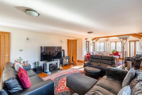 1 Iter Court, Bow, Crediton, EX17 6BZ