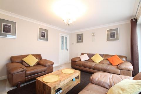 3 bedroom detached house for sale, High Street, Pensnett, Brierley Hill