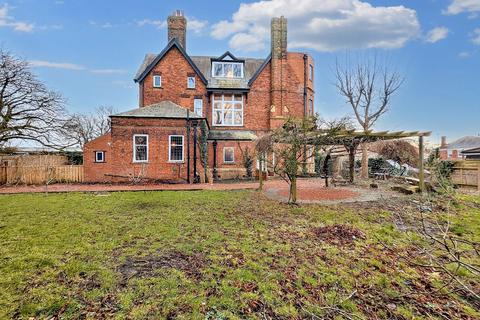 6 bedroom semi-detached house for sale, Sunderland Road, South Shields, NE34