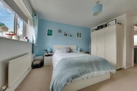 34 Badger Gardens, Worcester, WR5 3TG