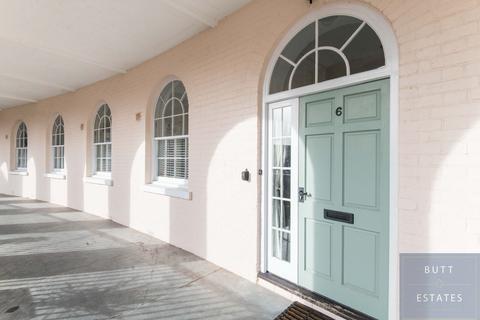 6 Upper Cloister Walk, Exminster, Exeter, EX6 8TY