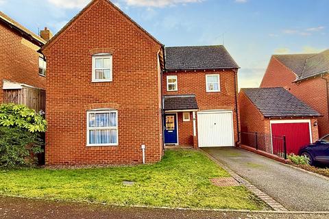 4 bedroom detached house for sale, Eastfields, Braunston, NN11 7JN