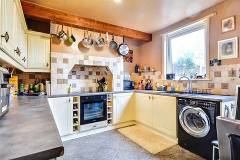 3 bedroom terraced house for sale, Tilford Road, Newstead Village