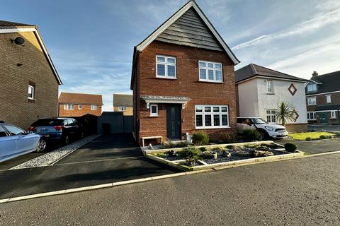 3 bedroom detached house for sale, Dune Close, Fleetwood FY7