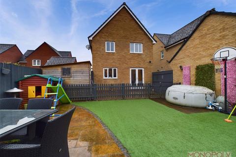 3 bedroom detached house for sale, Pentre Court, Wrexham