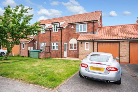 3 bedroom semi-detached house to rent, Park Lane, Burton Waters, Lincoln