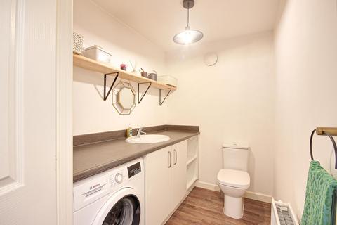 16 Attlebridge Way Kingsway, Quedgeley, Gloucester, GL2 2HY
