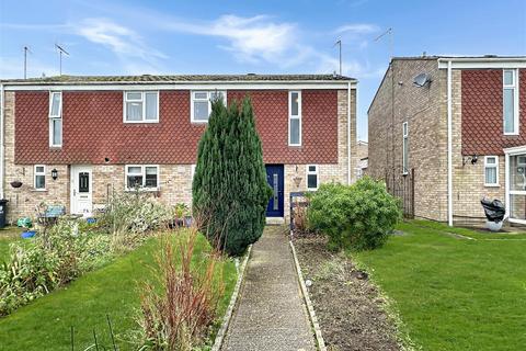 4 bedroom semi-detached house for sale, Symonds Close, Cambridge CB24