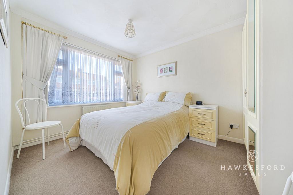 Rosemary Avenue, Minster on Sea - Bedroom 1
