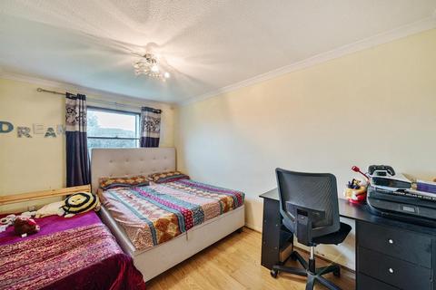 1 bedroom maisonette for sale, Douglas Bader House,  Isleworth,  TW7,  TW7