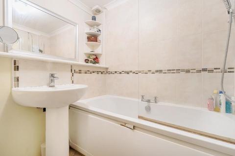 1 bedroom maisonette for sale, Isleworth,  London,  TW7