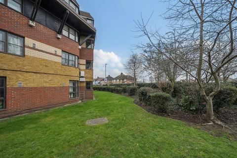 1 bedroom maisonette for sale, Isleworth,  London,  TW7