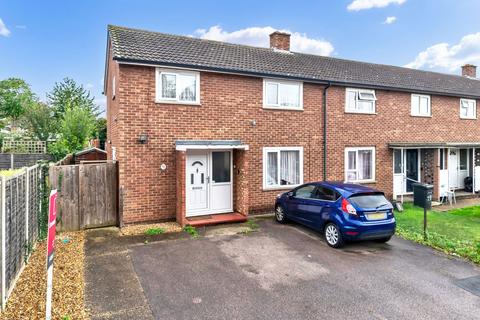 3 bedroom end of terrace house for sale, Hawthorn Way, Royston SG8