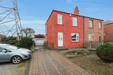 3 bedroom semi-detached house for sale, Lumb Lane, Roberttown, Liversedge, West Yorkshire, WF15