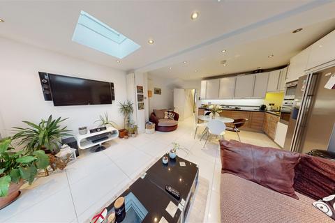 3 bedroom terraced house for sale, Denison Road, London SW19