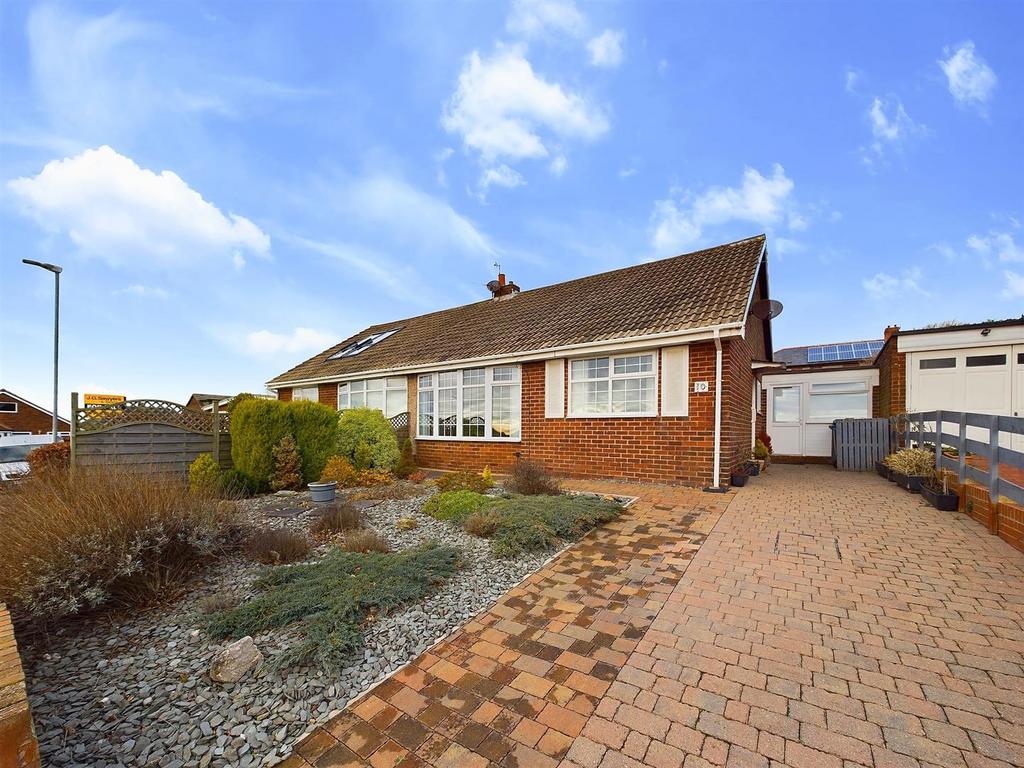 The Rise, Seaton Sluice 2 bed semi-detached bungalow - £315,000