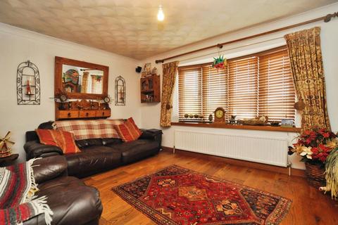 2 bedroom flat for sale, Old Hale Way, Hitchin