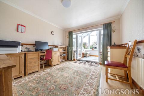 22 Chantry Lane, Necton, Swaffham, PE37 8ET