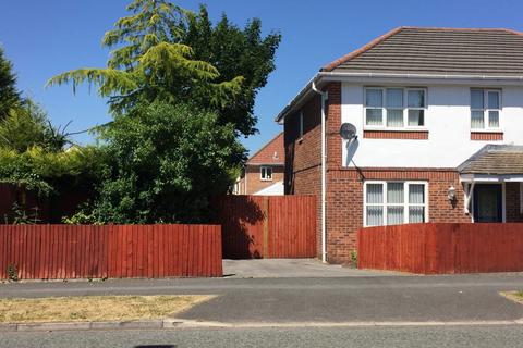 3 bedroom semi-detached house to rent, Croftwood Terrace, Blackburn