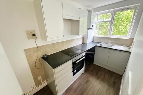 Studio to rent, Gravel Hill Close Bexleyheath DA6