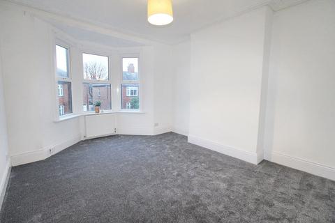 2 bedroom flat for sale, Rothbury Terrace, Heaton, Newcastle upon Tyne, Tyne and Wear, NE6 5DD