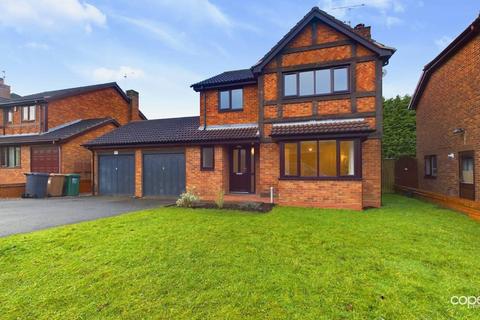 4 bedroom detached house to rent, Westacre Drive, Church Gresley, Swadlincote, Derbyshire, DE11 9RW