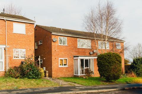 2 bedroom flat for sale, Valley Road, Banbury, OX16