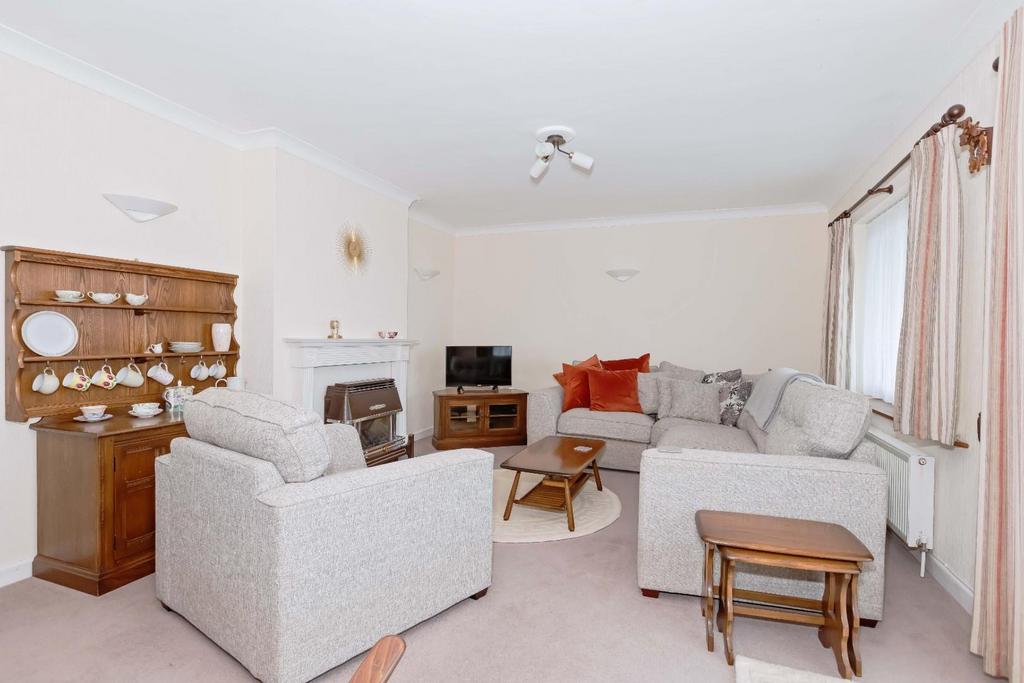 Seafield Ave 7.jpg