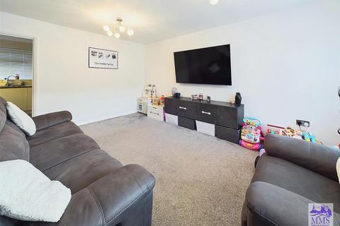 2 bedroom terraced house for sale, Rushdean Road, Strood, Rochester