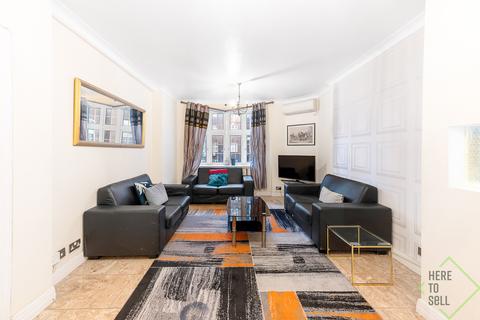 2 bedroom flat for sale, Princes Court, London SW3