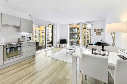 1 bedroom flat for sale, Bridges Court Road, London SW11