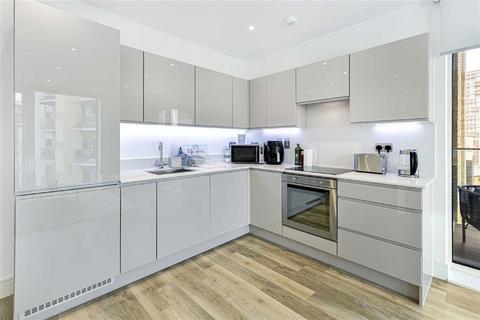 1 bedroom flat for sale, Bridges Court Road, London SW11