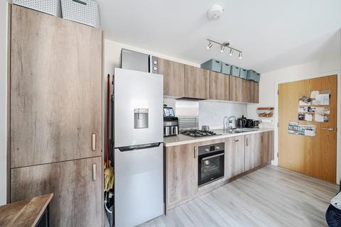 25 Holly Acre, Dunstable, LU5 4UF