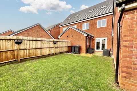 4 bedroom semi-detached house for sale, Palmer Way, Stoke-On-Trent ST11