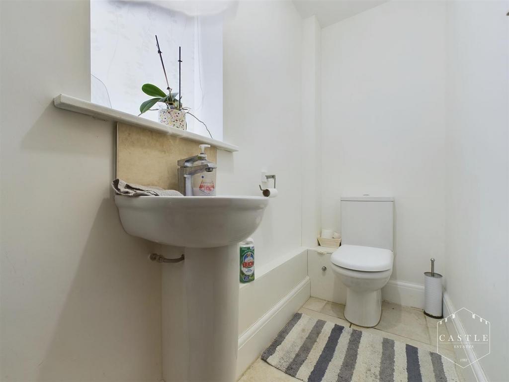Guest cloakroom