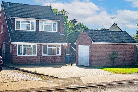 4 bedroom detached house for sale, Bull Lane, Rayleigh SS6