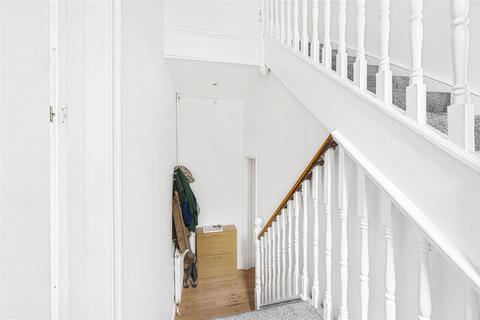 2 bedroom flat for sale, Clinton Place, Seaford