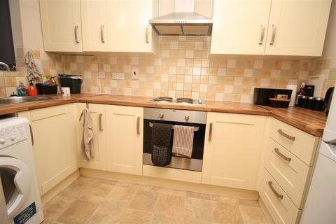 2 bedroom end of terrace house for sale, Longlands Court, Winslow, Buckingham