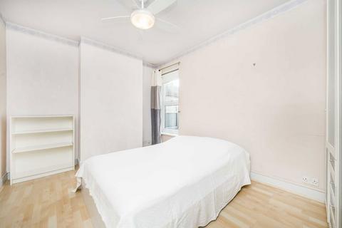 1 bedroom flat for sale, Junction Road, London W5