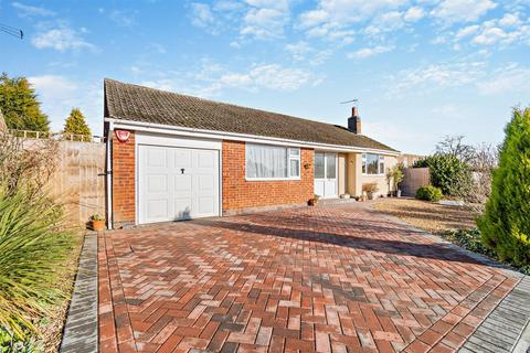 3 bedroom bungalow for sale, Glen Drive, Oakham, Rutland