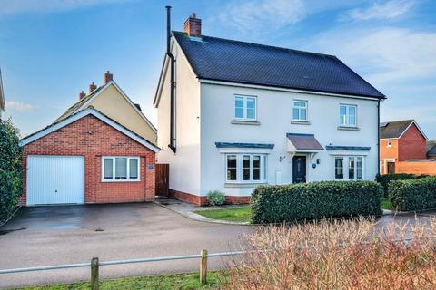 4 bedroom detached house for sale, Cowlin Mead, Chelmsford CM1