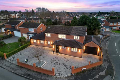 5 bedroom detached house for sale, Parkstone Road, Syston, Leicester