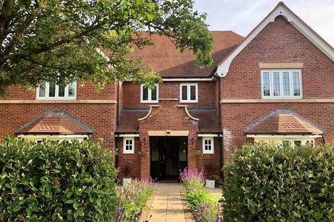 4 bedroom detached house for sale, Kendal Way, Wychwood Park, Cheshire