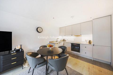 1 bedroom flat for sale, Dukes Mews, Muswell Hill, London, N10