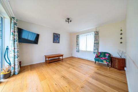 undefined, Willow Walk, Surrey RH1